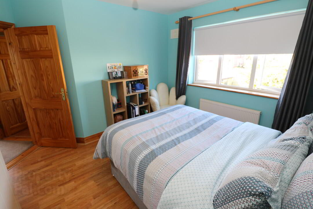 5 Castlemartin Drive 28 of 40