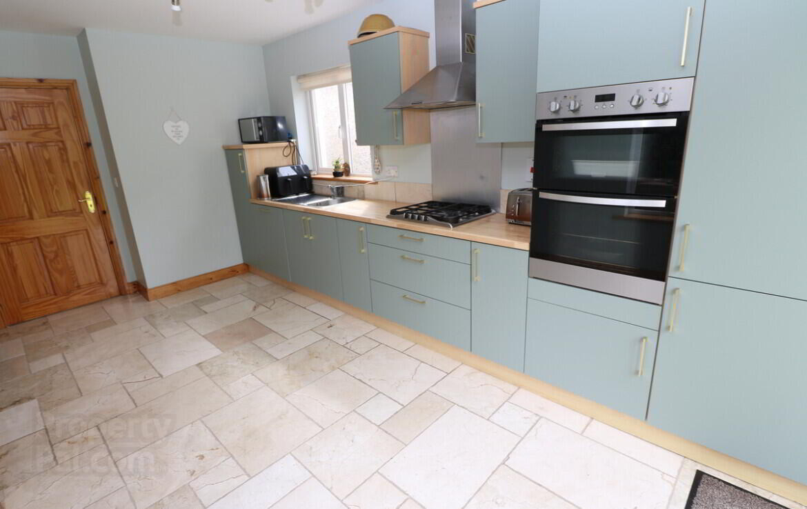 5 Castlemartin Drive 20 of 40