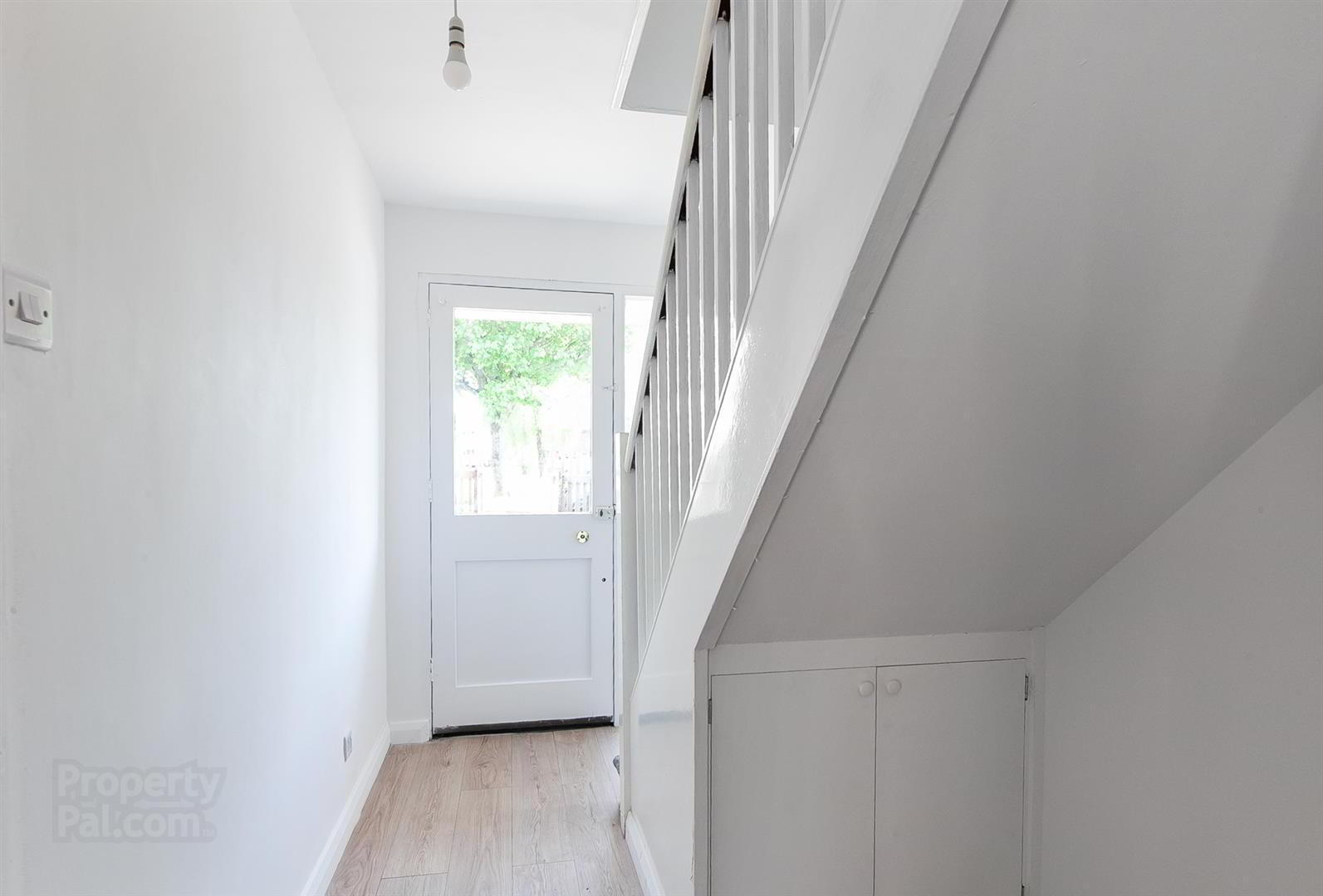 33 Westmount Avenue 4 of 23