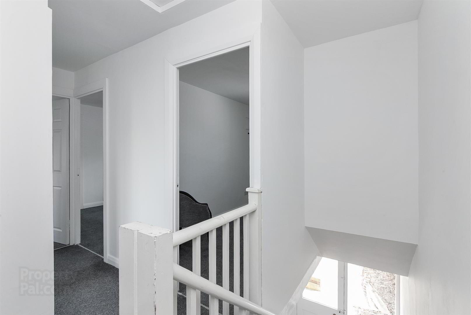 33 Westmount Avenue 11 of 23