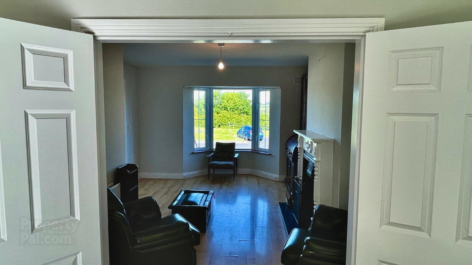7 Willowbrook 8 of 28