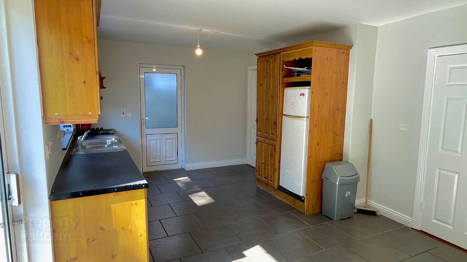 7 Willowbrook 10 of 28
