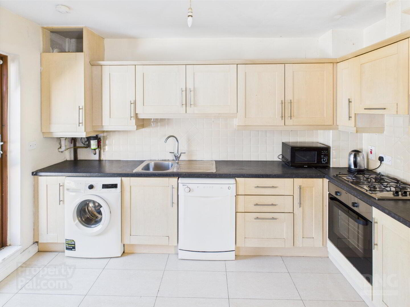 41 Abbeybrook Garden 4 of 17