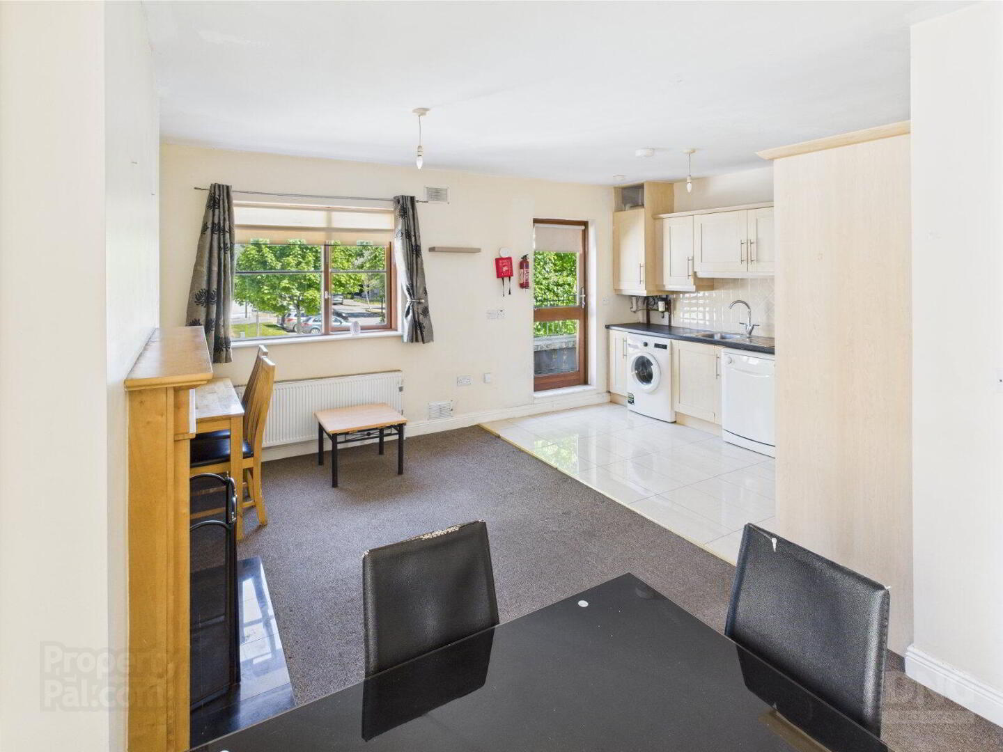 41 Abbeybrook Garden 3 of 17