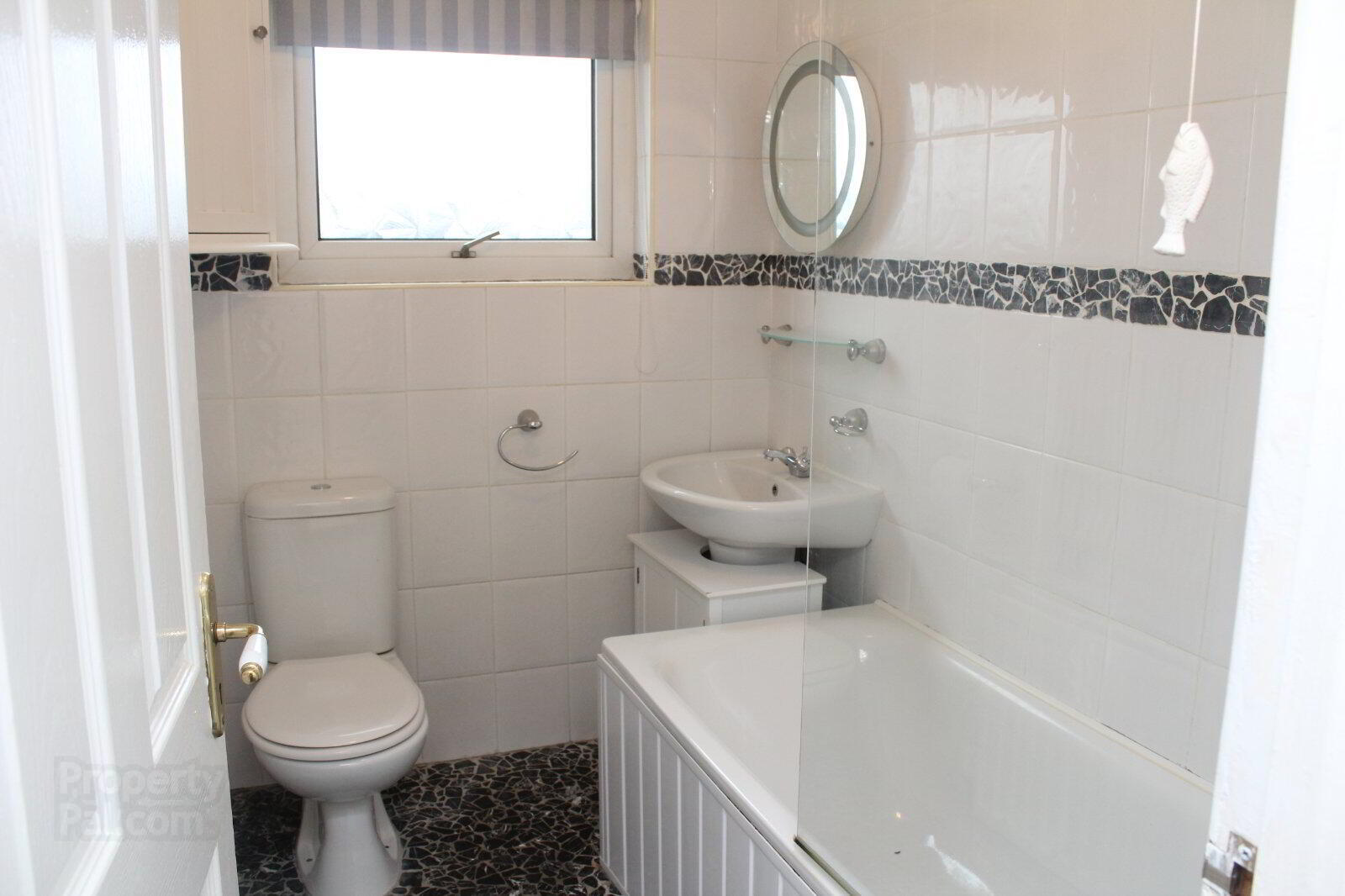 17 Dermott Drive 8 of 10