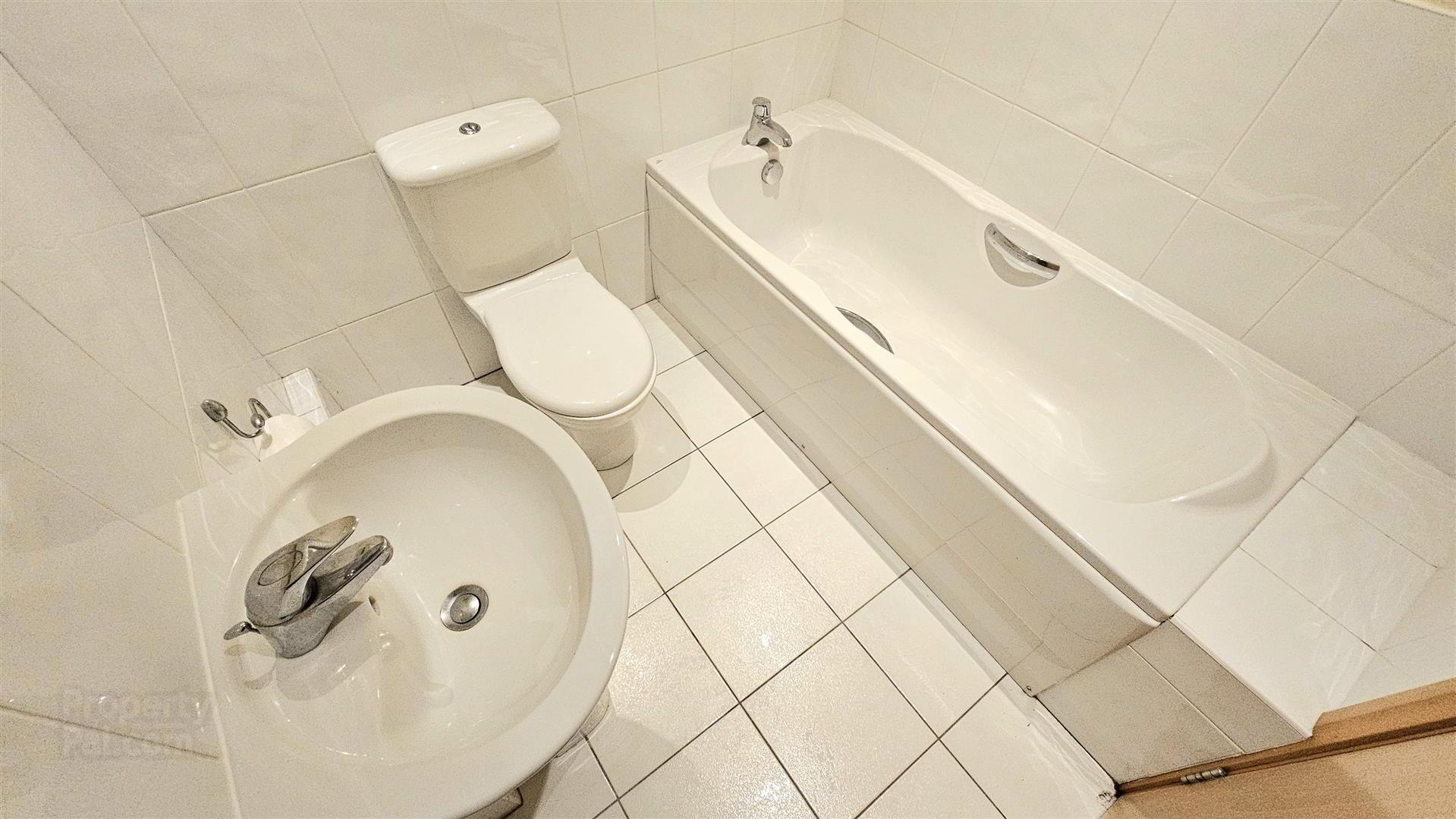 Apt 9 Bayview, 228 Shore Road 8 of 10