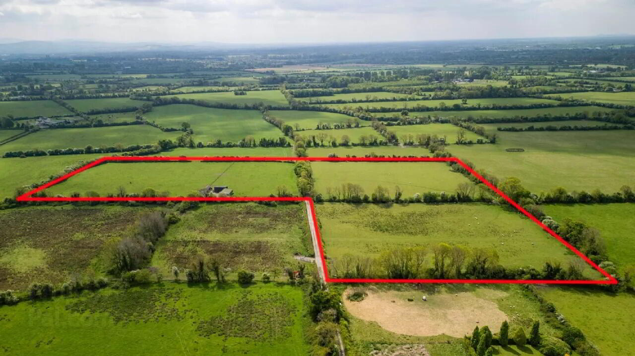 Lands At Waynestown, Approx, 7.37 Ha / 18 1 of 9