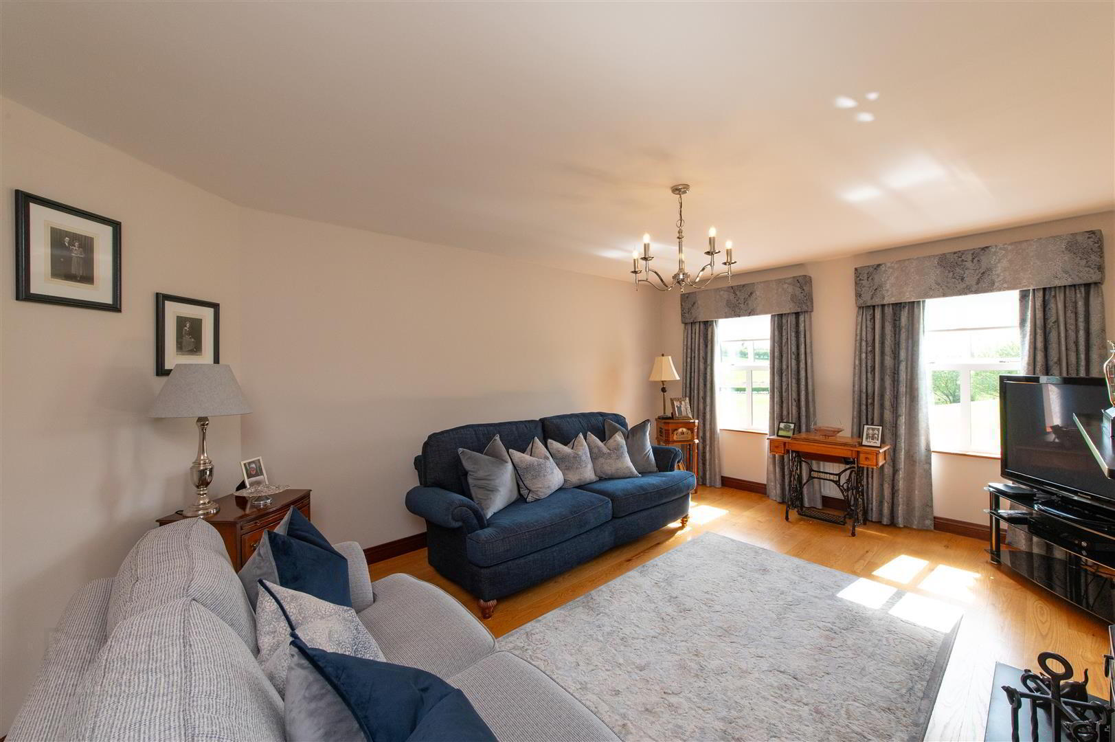 59 Manse Road 4 of 42