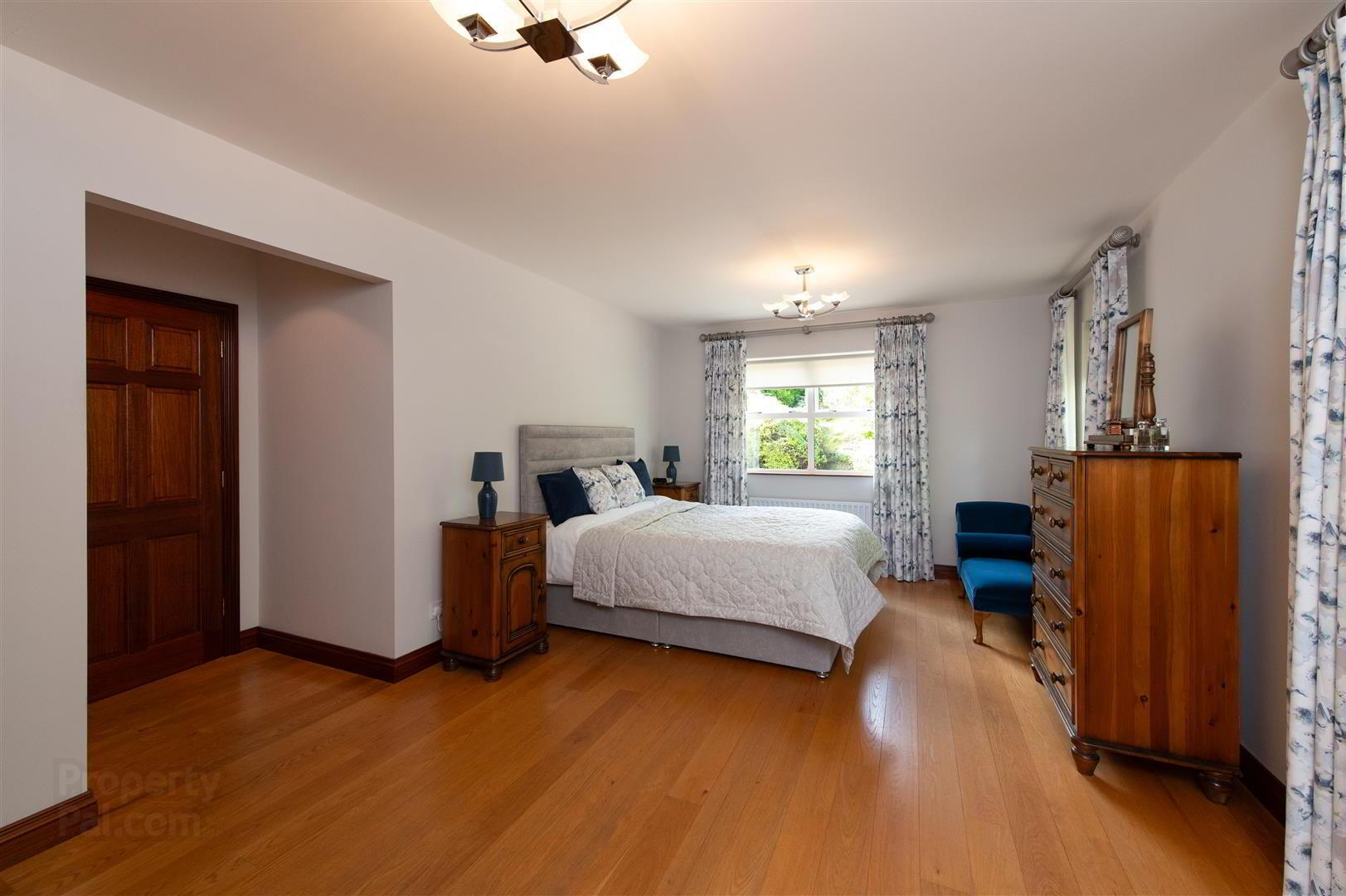 59 Manse Road 15 of 42