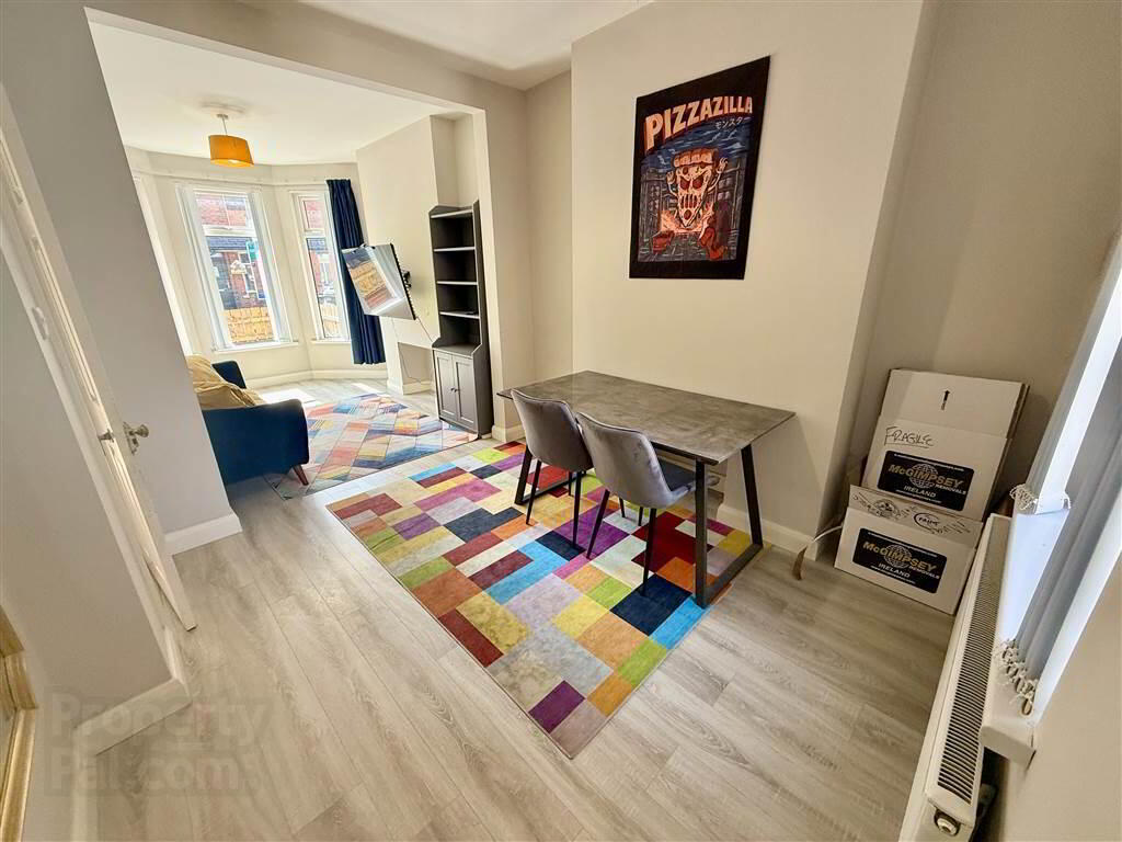 47 Dromore Street 5 of 10