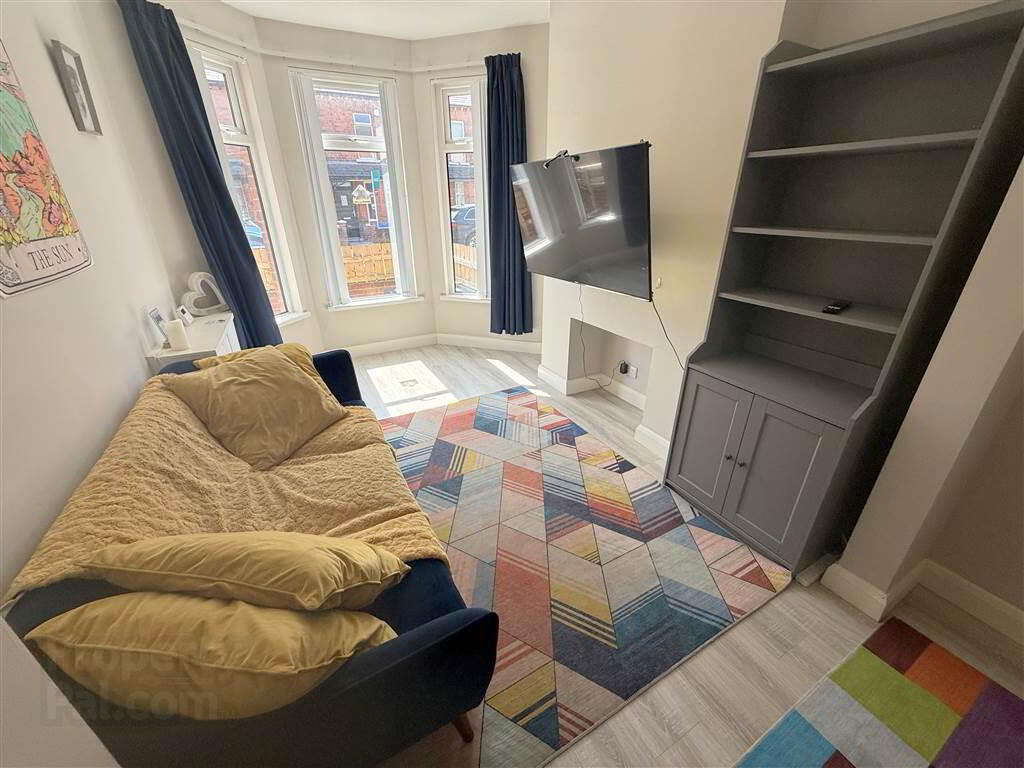 47 Dromore Street 3 of 10