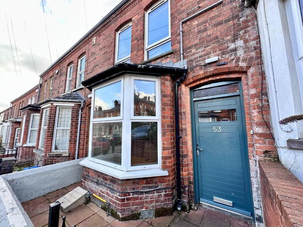 53 Sandhurst Gardens 1 of 13