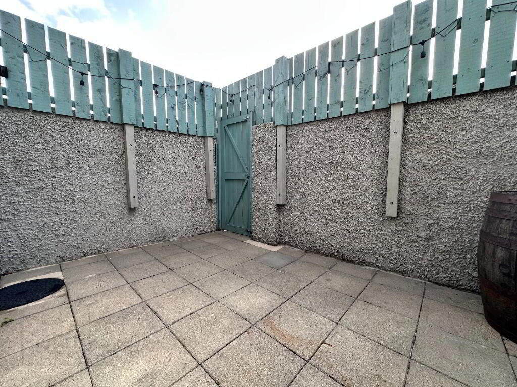 53 Sandhurst Gardens 13 of 13