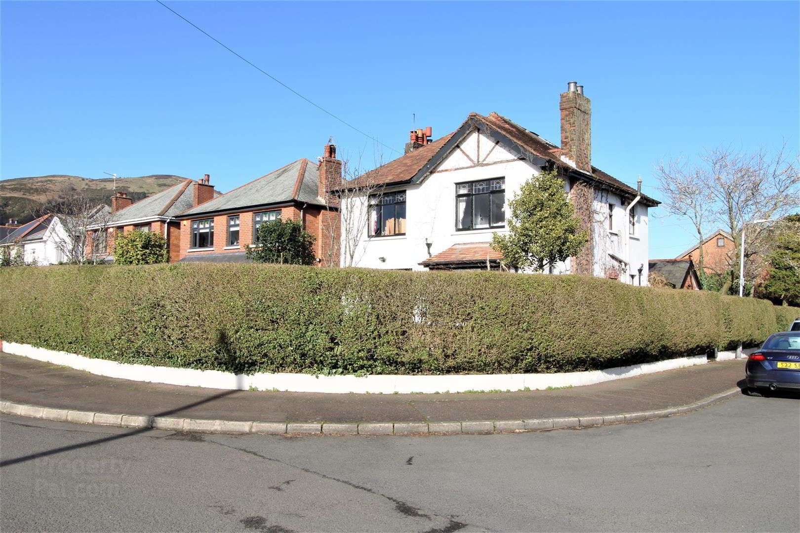 property description image