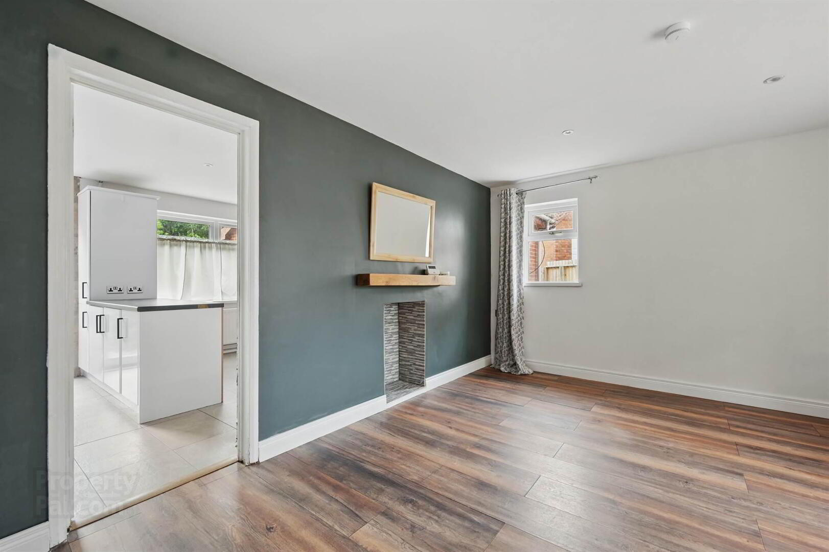 11 Willisfield Park 4 of 17