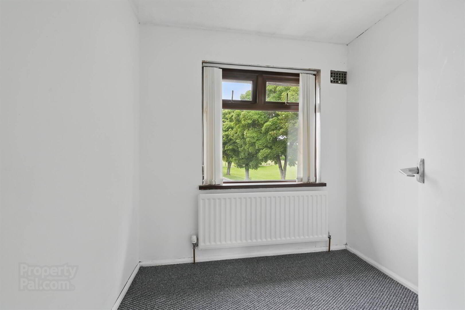 11 Willisfield Park 15 of 17