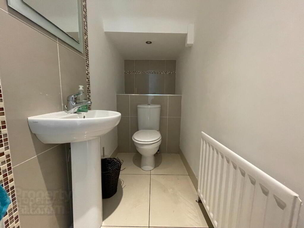 55 Northbrook Street 11 of 11