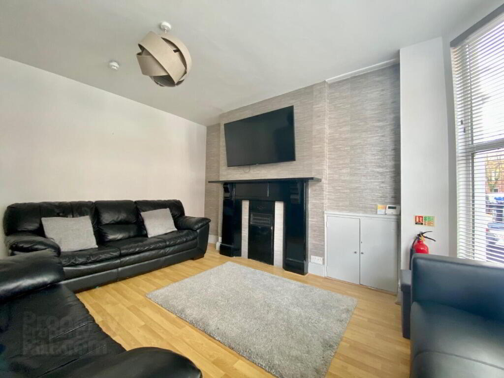18 Wellington Park Avenue 5 of 21