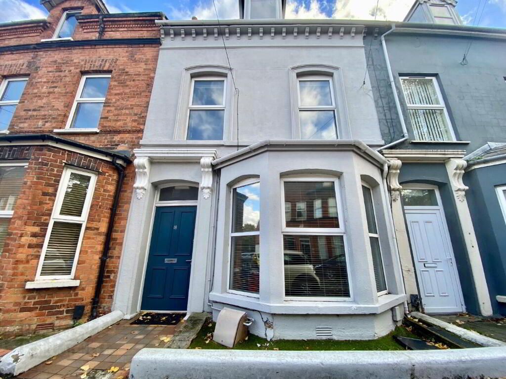 18 Wellington Park Avenue 1 of 21