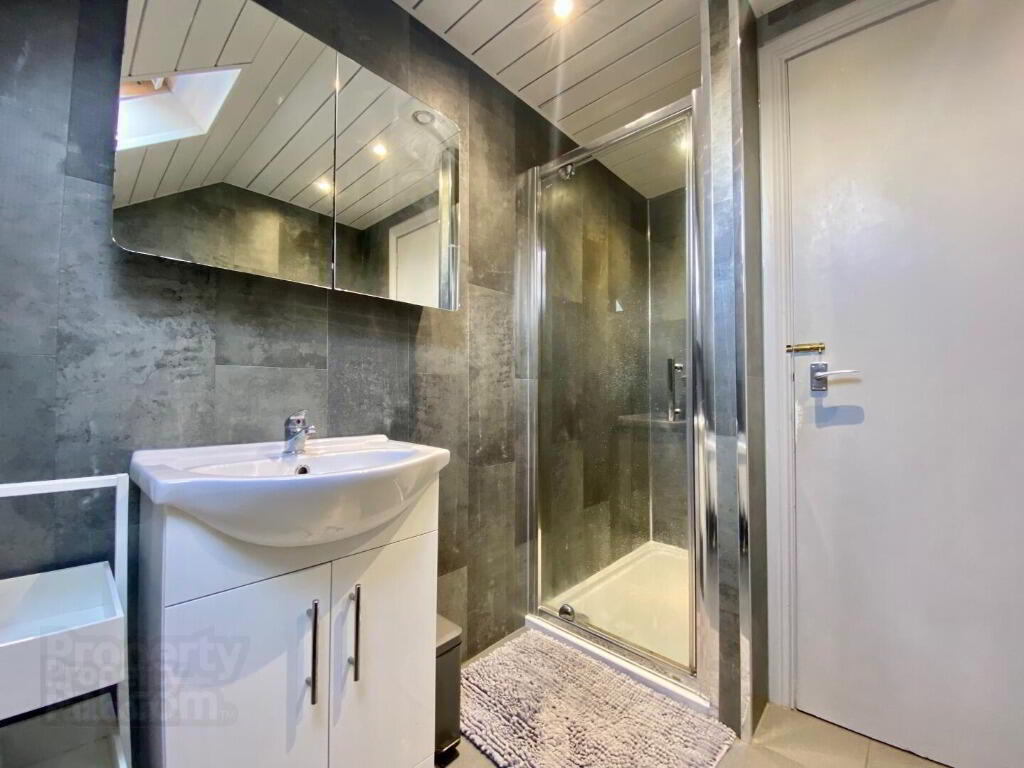 18 Wellington Park Avenue 20 of 21