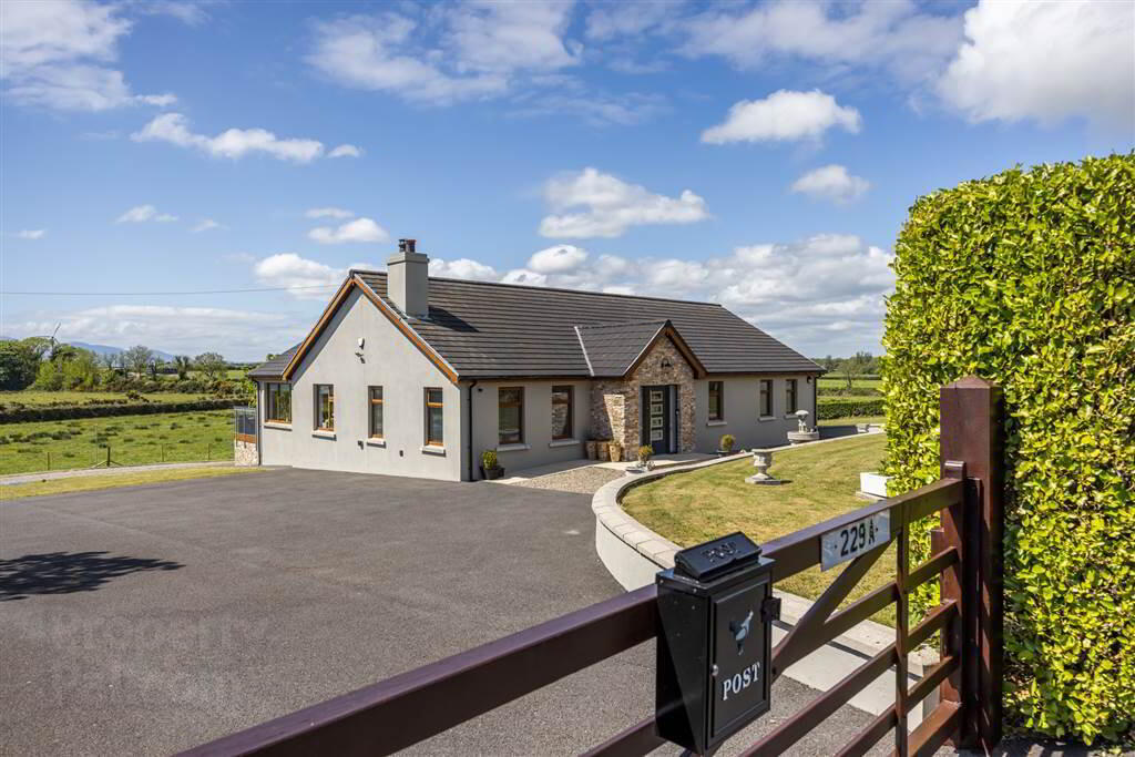 229a Ardglass Road 1 of 24