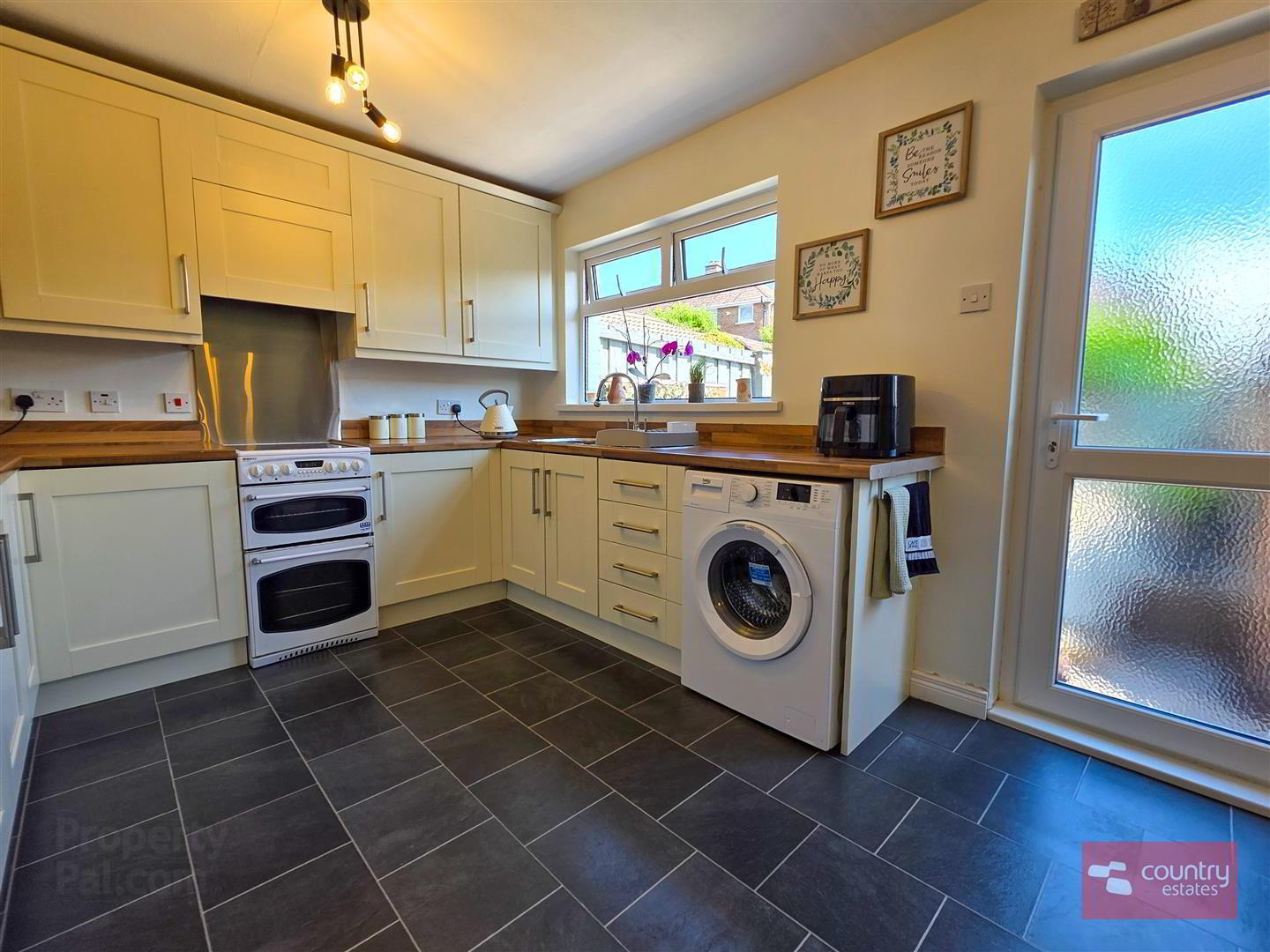 8 Coolehill Crescent 10 of 28