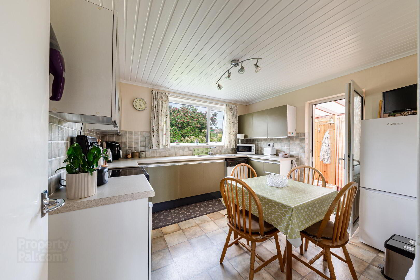 11 Dellmount Road 17 of 29