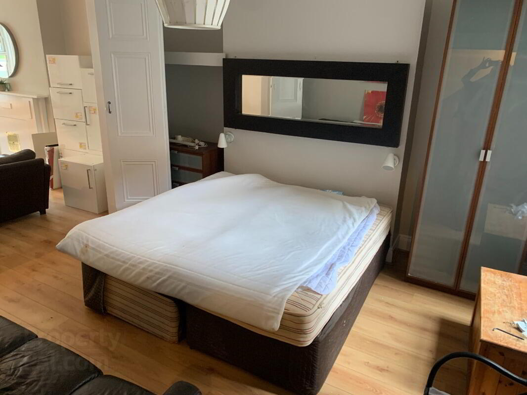 Apartment 1 13 Malone Road 3 of 6