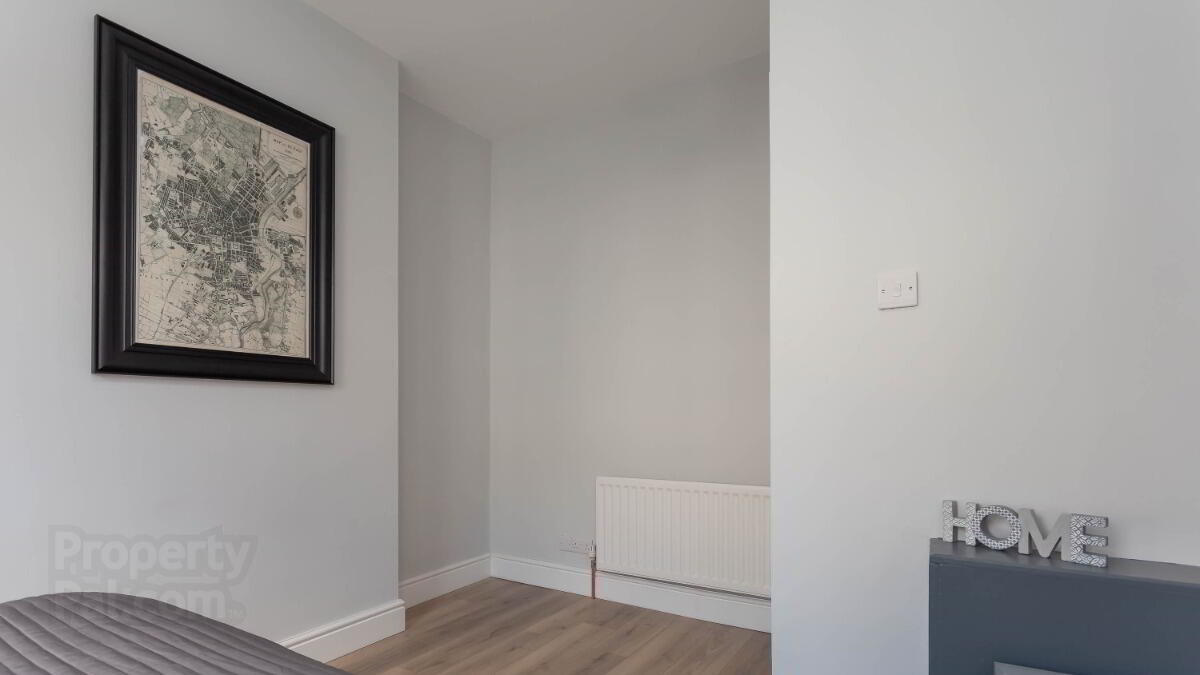 Apt 1, 45 Camden Street 6 of 8