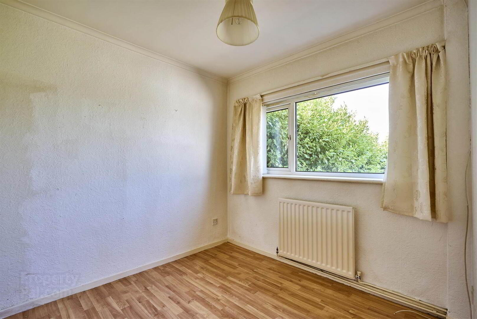 19 Cootehall Road 11 of 17