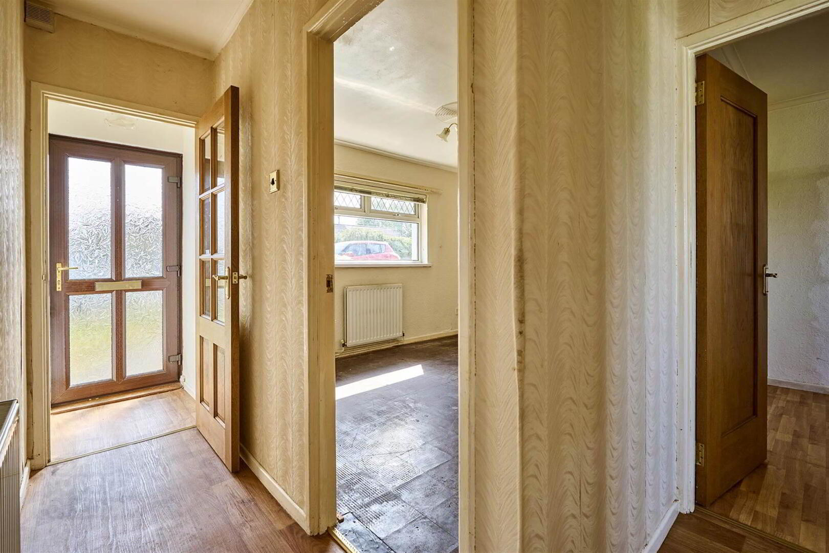 property description image