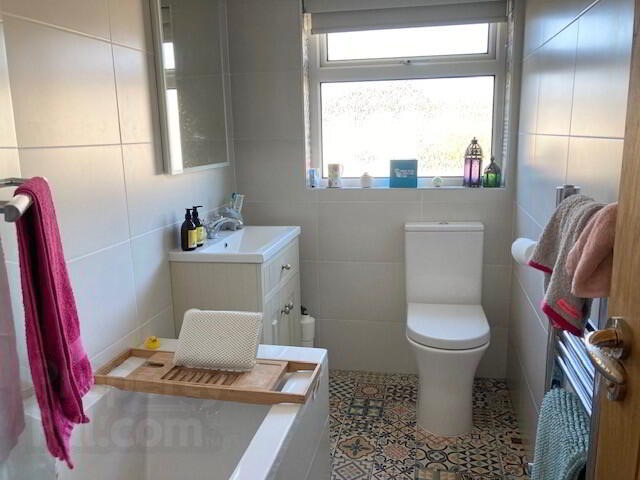 81 Newry Street 9 of 12