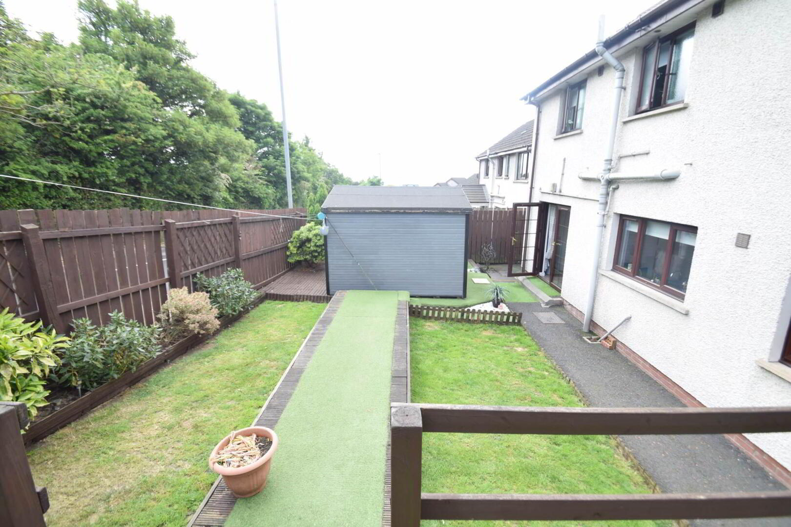 17a Hawthorn Hill 26 of 32