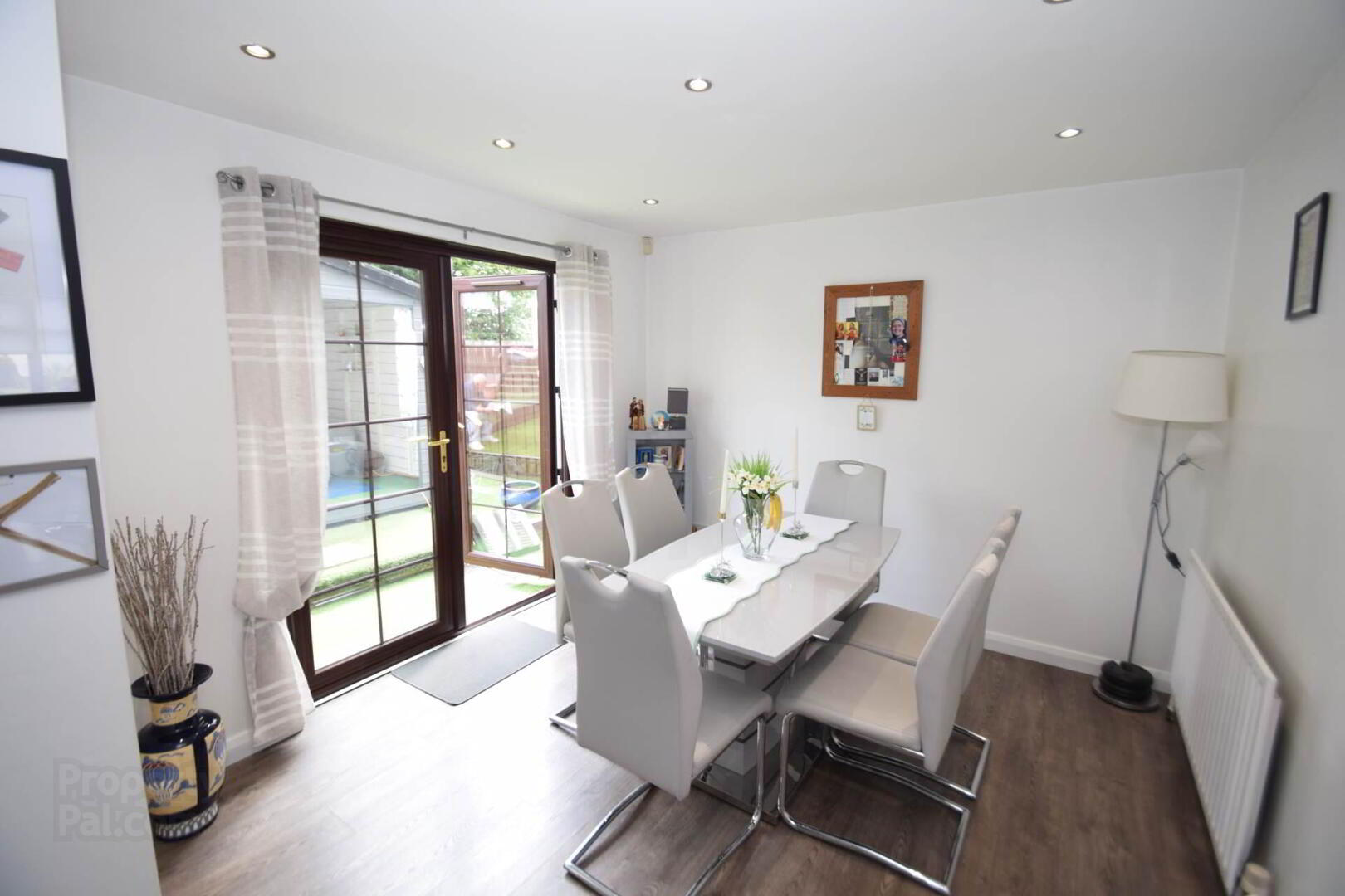 17a Hawthorn Hill 11 of 32