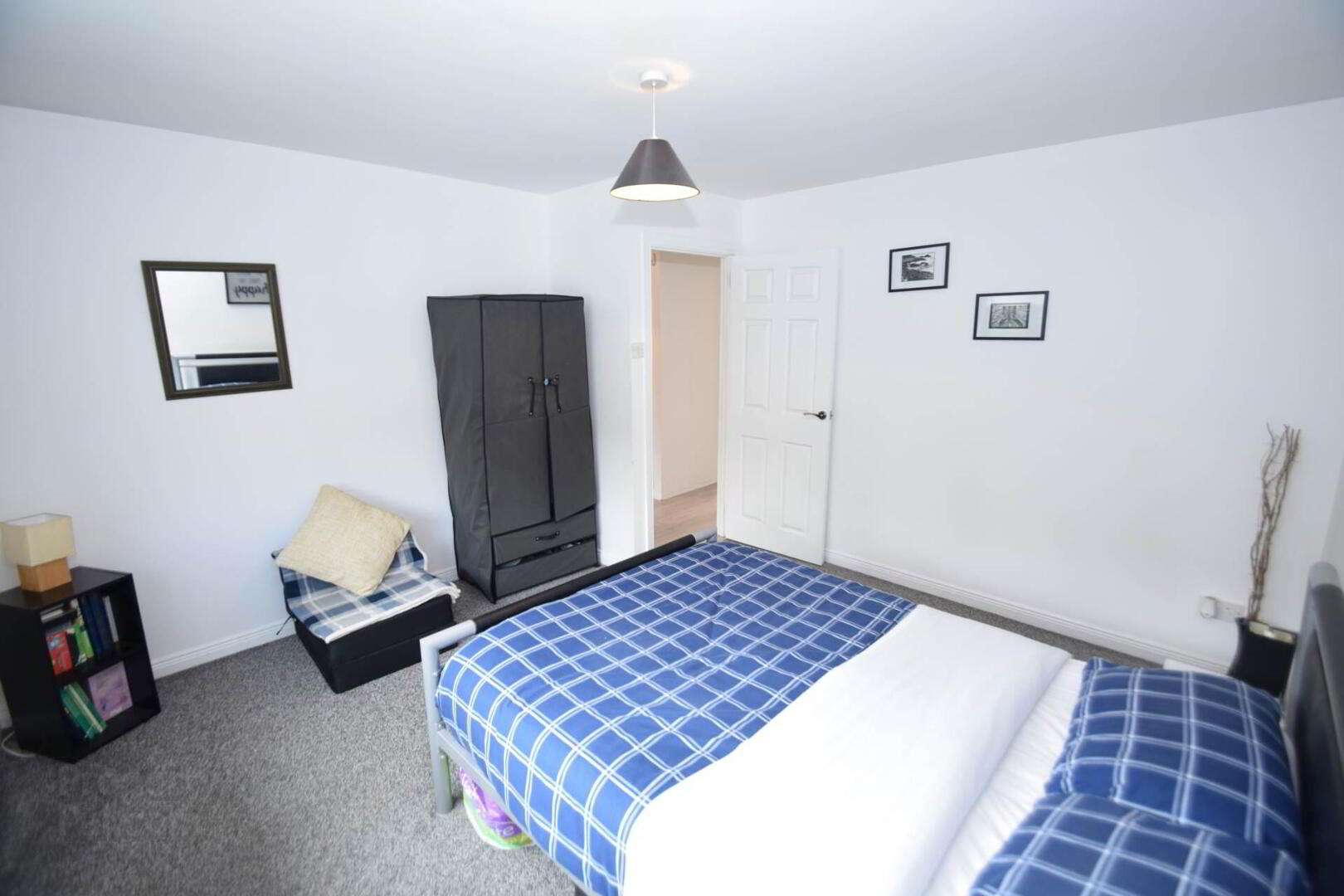 17a Hawthorn Hill 20 of 32