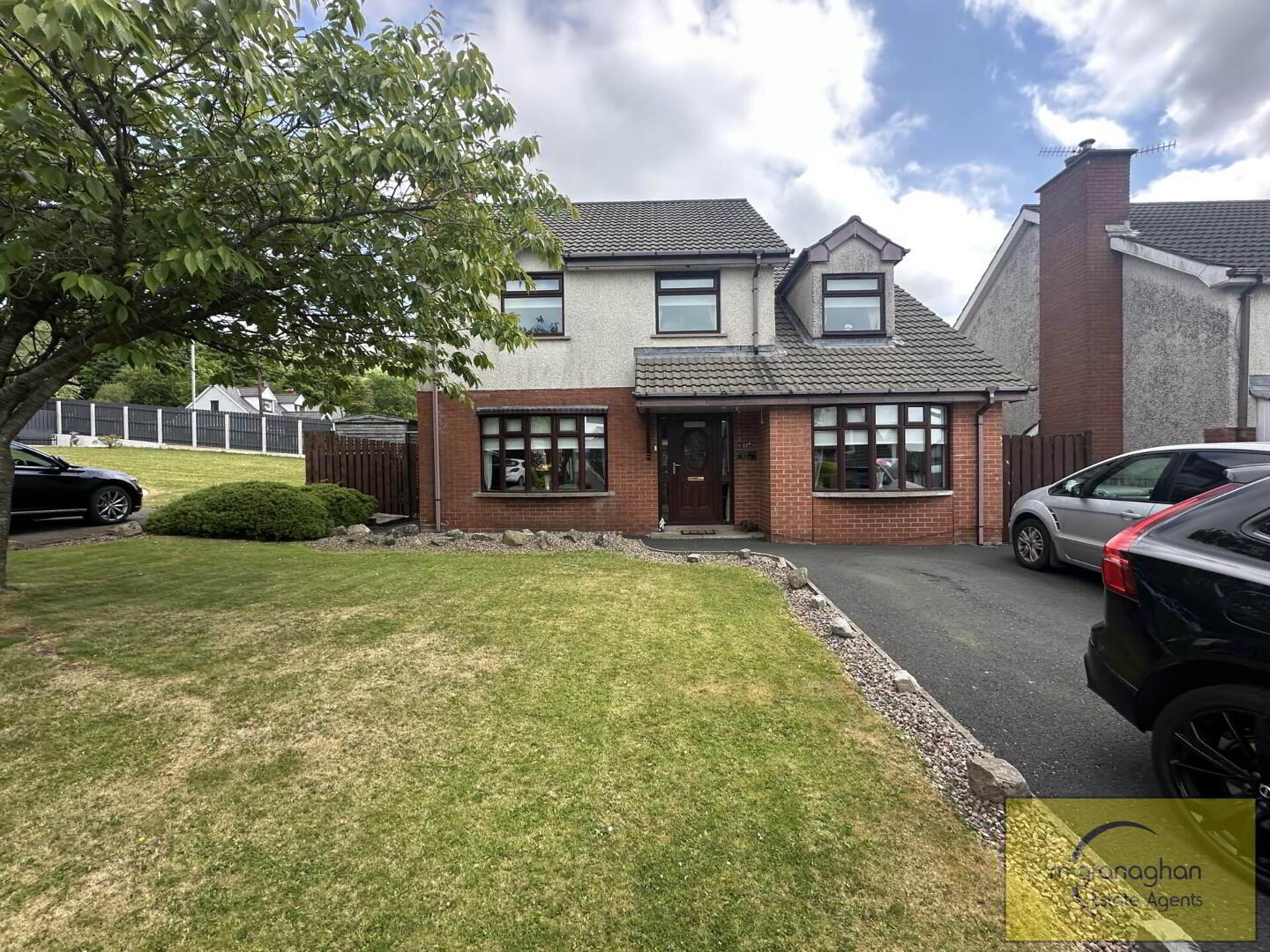 17a Hawthorn Hill 1 of 33