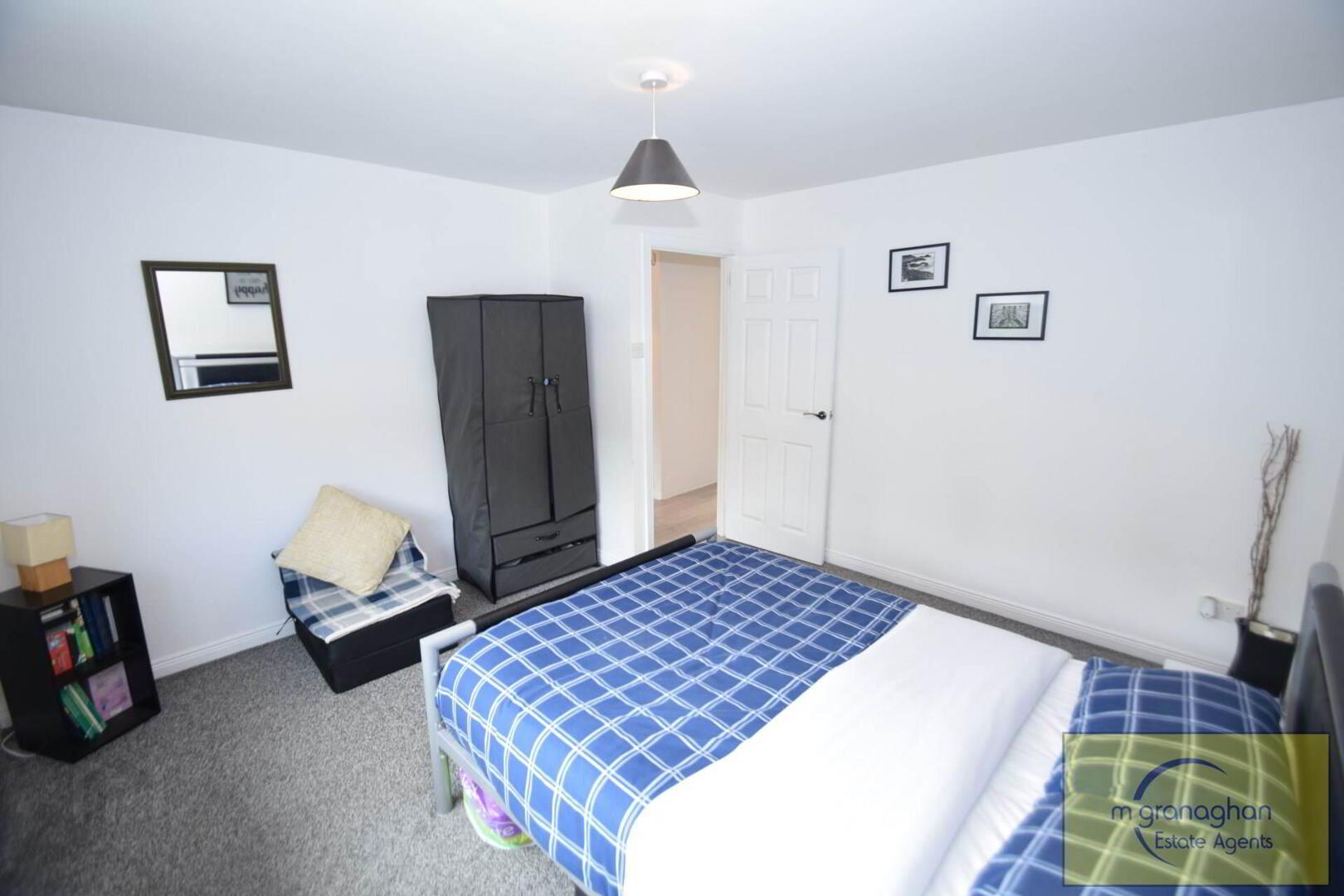 17a Hawthorn Hill 20 of 33