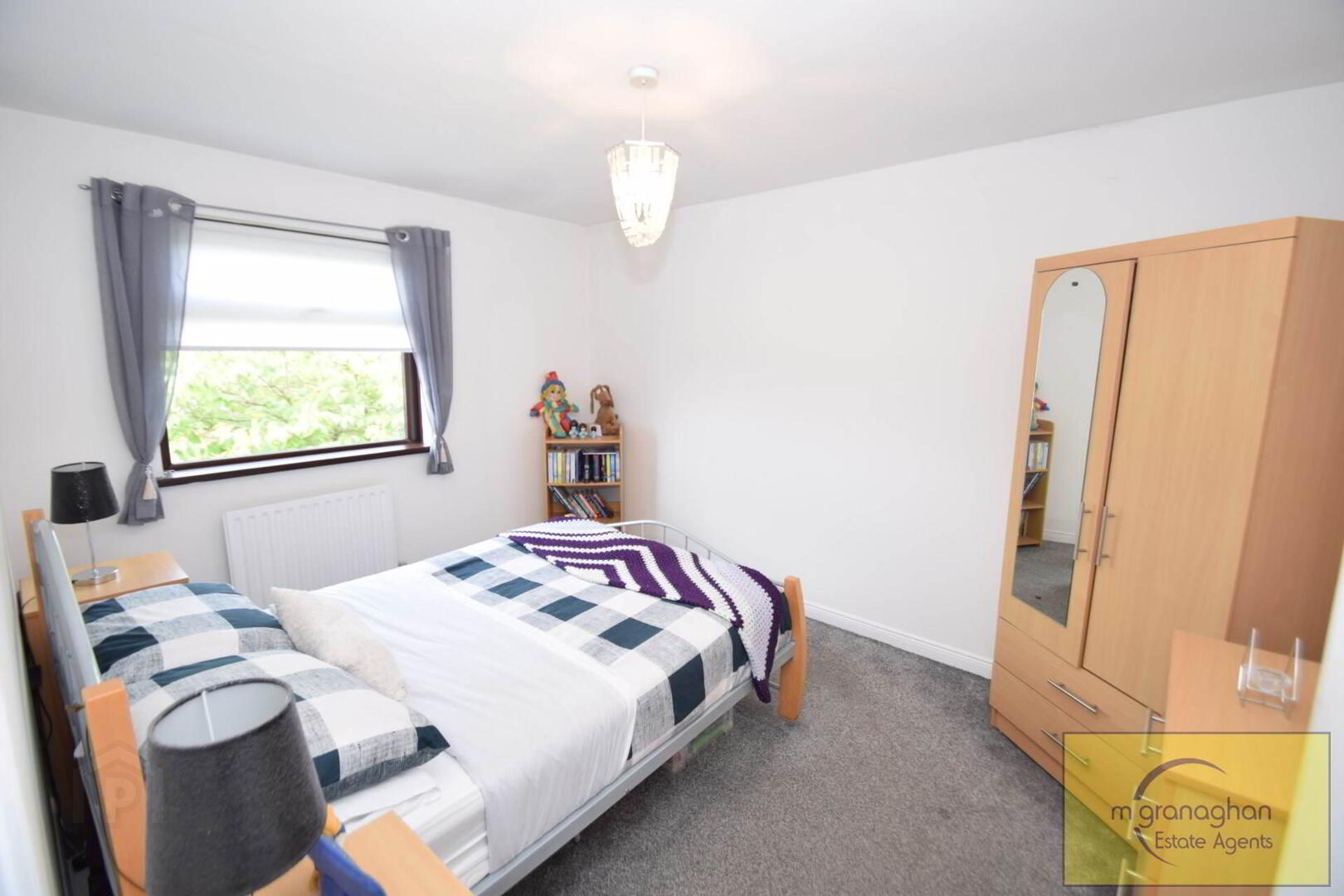 17a Hawthorn Hill 22 of 33