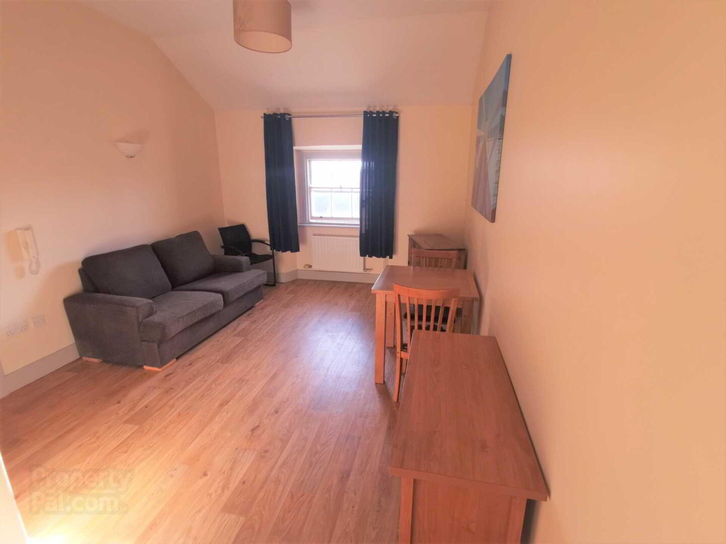 39/40 Duke Street 18 of 27