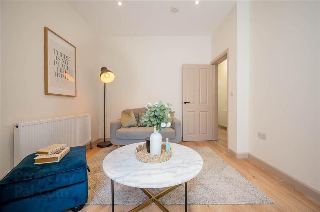 6 Sandhurst Drive 10 of 17