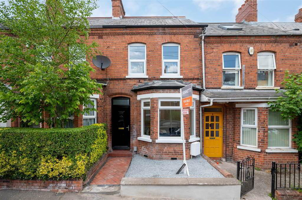 6 Sandhurst Drive 1 of 17