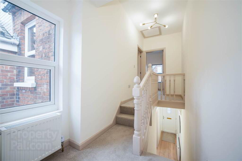 6 Sandhurst Drive 11 of 17