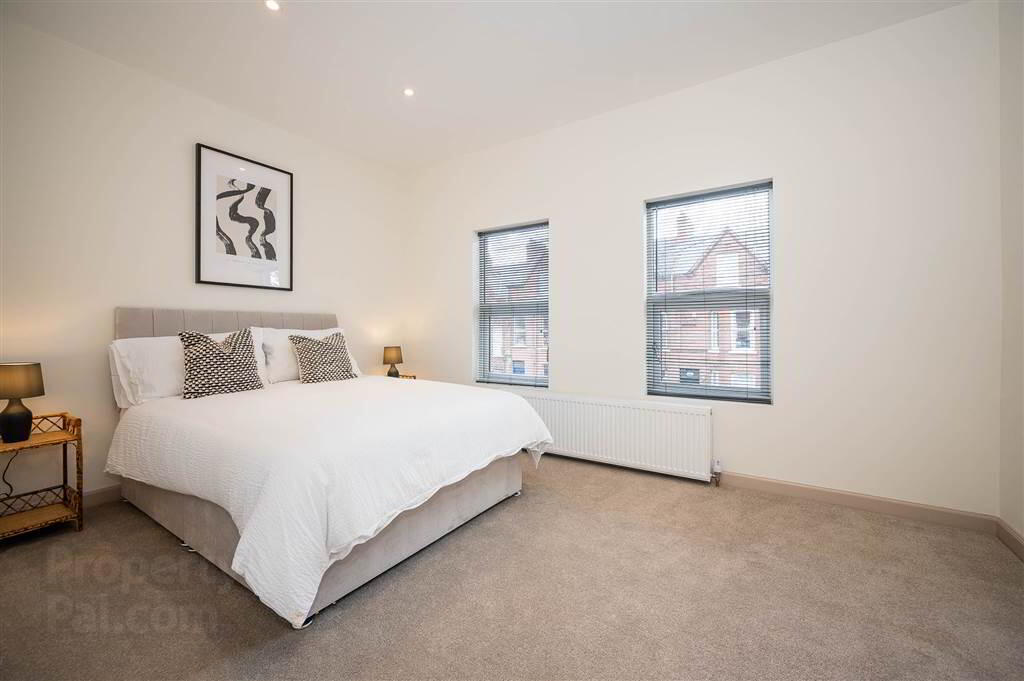 6 Sandhurst Drive 13 of 17