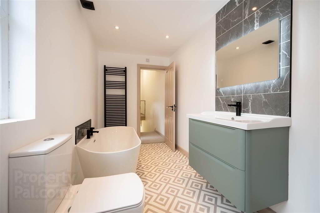 6 Sandhurst Drive 17 of 17
