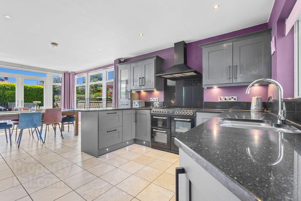 100a Lodge Road 13 of 40
