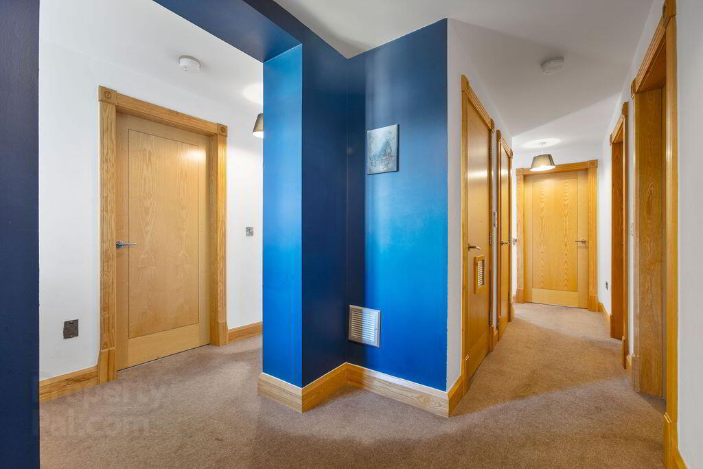 100a Lodge Road 17 of 40