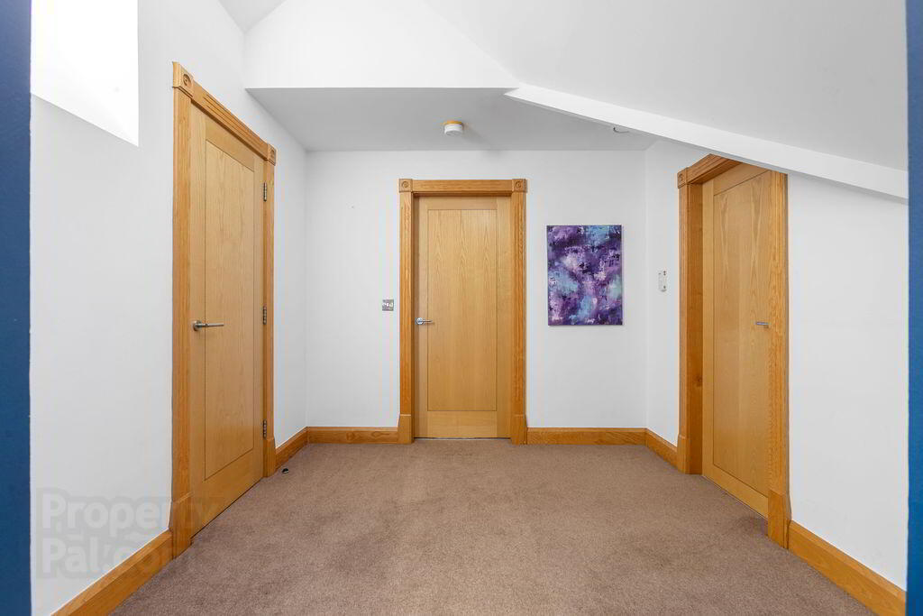 100a Lodge Road 33 of 40