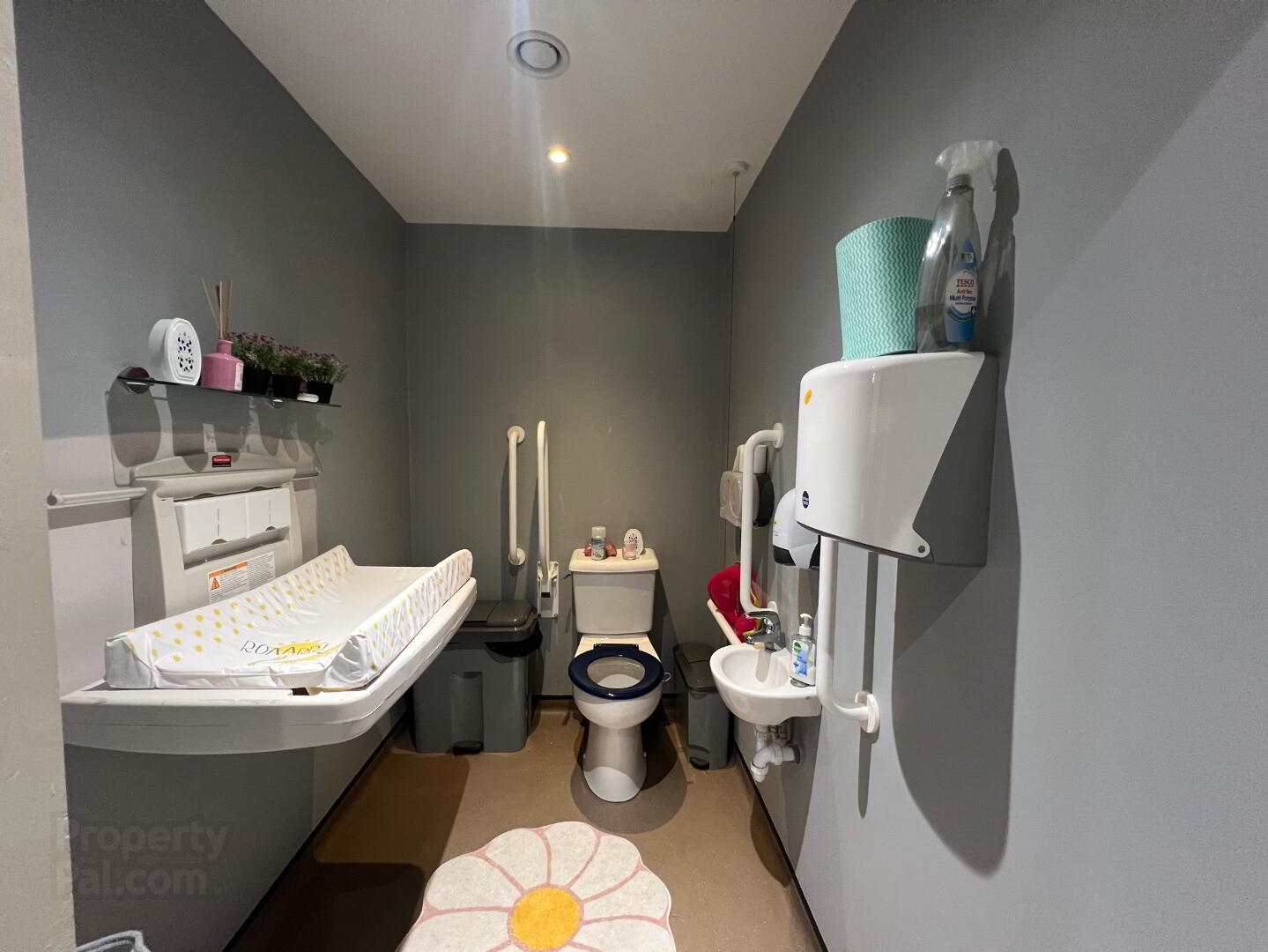 Railway Courtyard Investment Property (10 Tenants), 14-22 Railway Street 7 of 19
