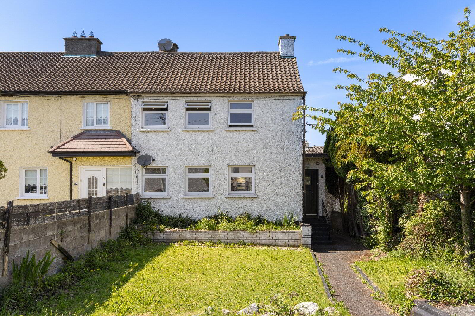 81 Castlebyrne Park 1 of 9