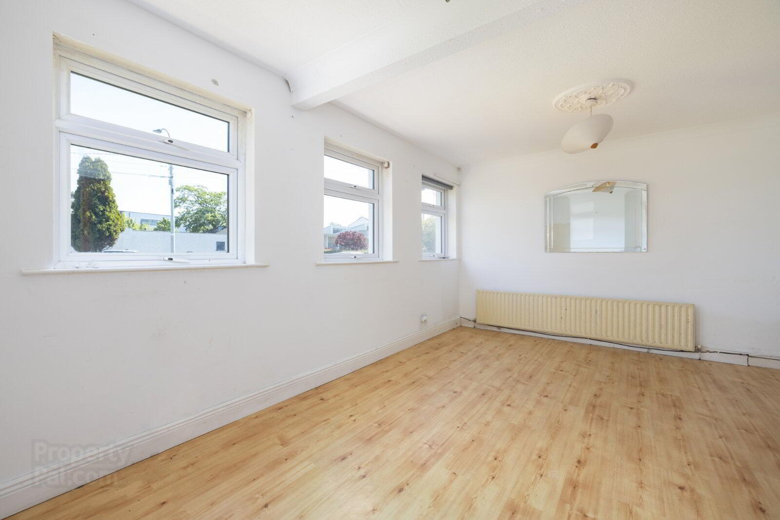 property description image